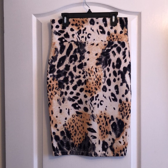 Skirt - Picture 2 of 3